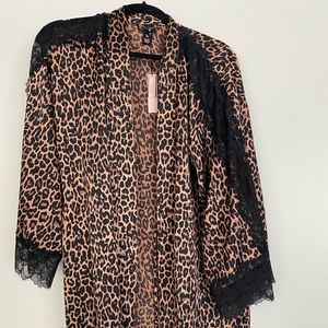 NEVER WORN. Brand new Victoria’s Secret robe